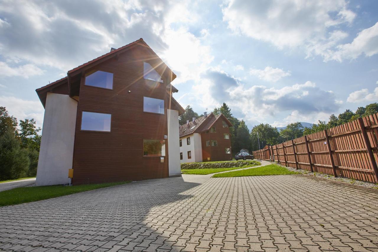 Apartamenty Nad Lomniczka-Malachit คาร์ปัตซ์ ภายนอก รูปภาพ